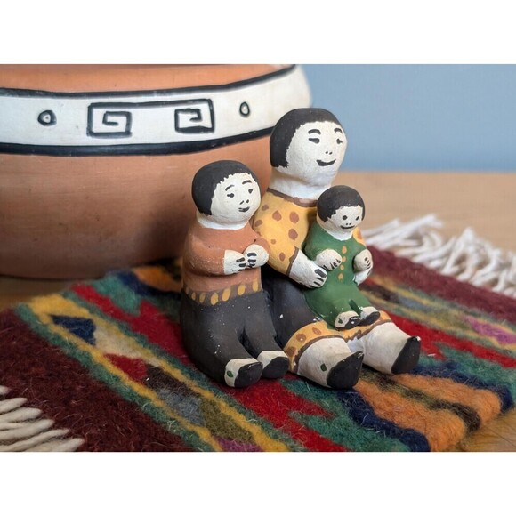 Vintage Pueblo Pottery Storyteller Figurine, Cochiti Native American Folk Art - Picture 2 of 10